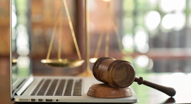 Blog | The Best Law Firms in the World Don’t Outsource, They Out-Automate - Crossfuze